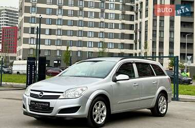 Универсал Opel Astra 2009 в 