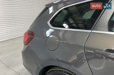 Универсал Opel Astra 2015 в 