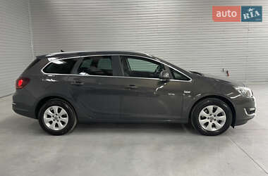 Универсал Opel Astra 2015 в 