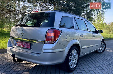 Универсал Opel Astra 2006 в 