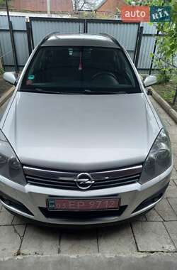 Универсал Opel Astra 2006 в Машевке