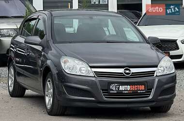 Хэтчбек Opel Astra 2009 в 