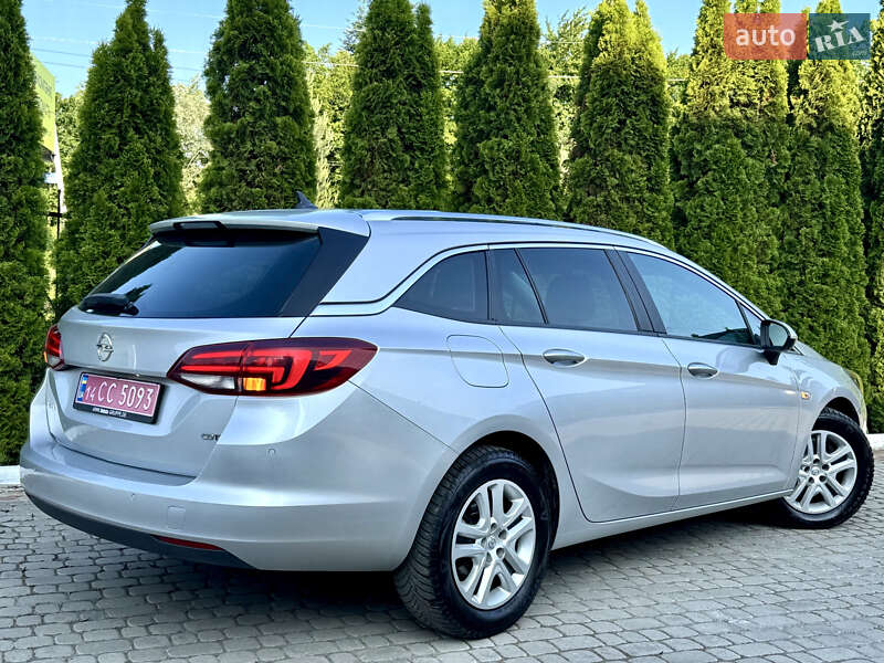 Универсал Opel Astra 2018 в Трускавце