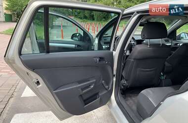 Универсал Opel Astra 2009 в 
