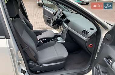 Универсал Opel Astra 2009 в 