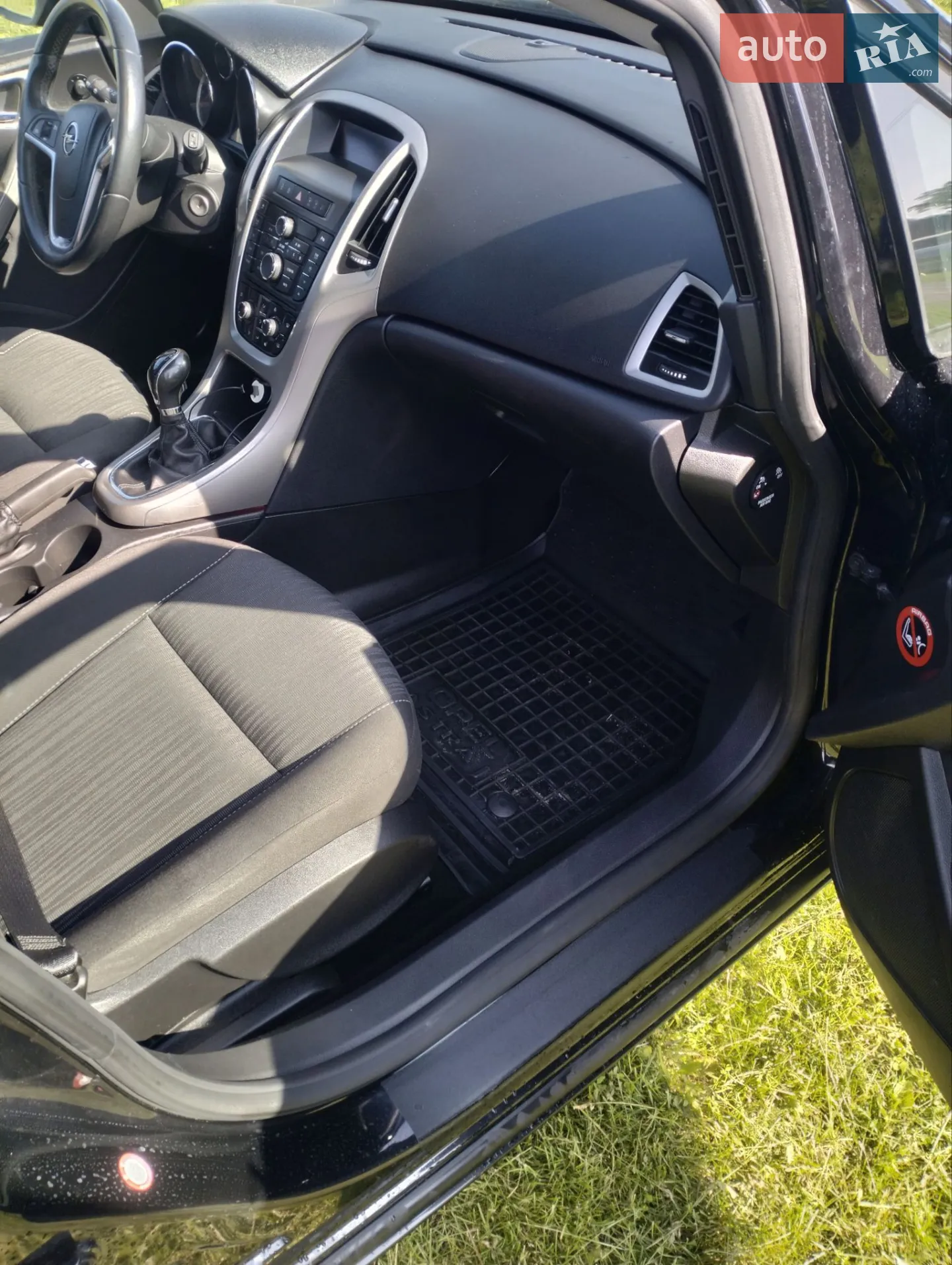 2011 Opel Astra - мініатюра 11