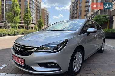Универсал Opel Astra 2018 в 