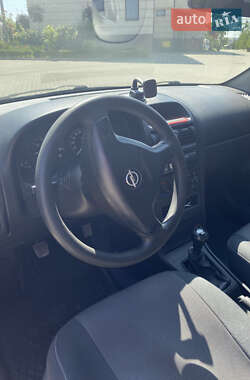 Седан Opel Astra 2008 в 