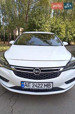 Универсал Opel Astra 2017 в 