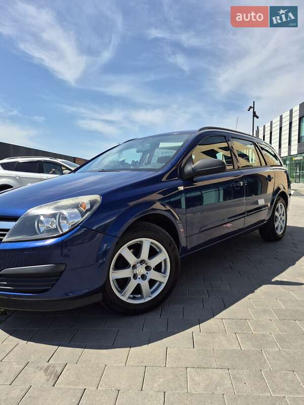 Универсал Opel Astra 2006 в Хмельницком