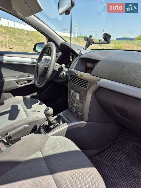 Универсал Opel Astra 2006 в Хмельницком