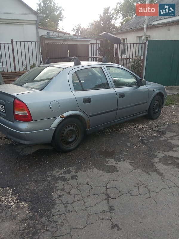 Седан Opel Astra 2007 в Хмельницком
