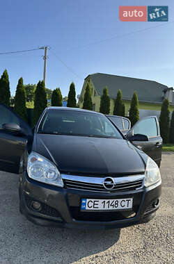 Хэтчбек Opel Astra 2007 в 