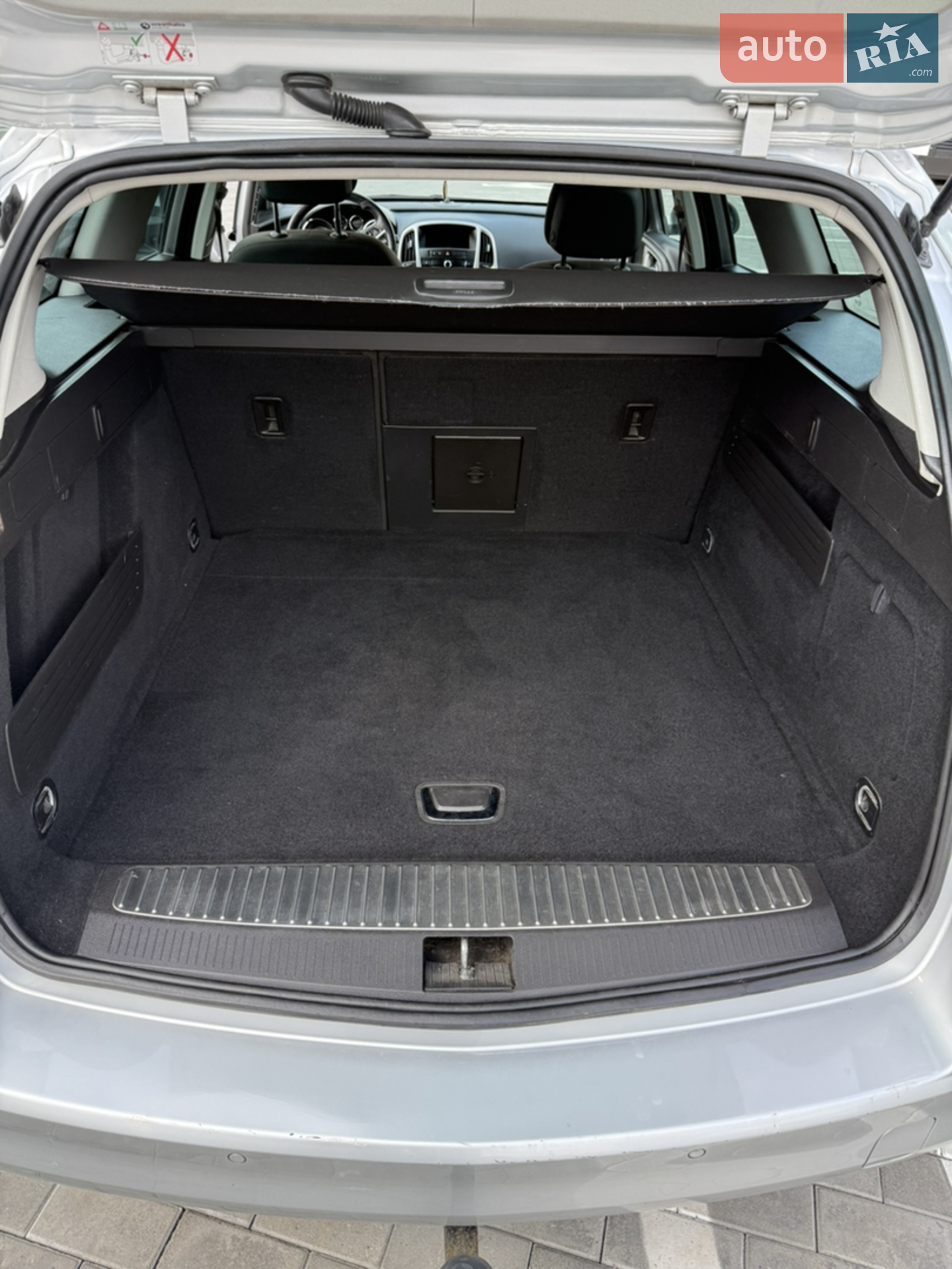 2011 Opel Astra - мініатюра 10