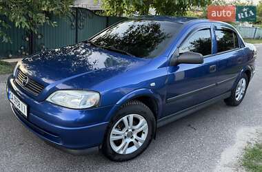 Седан Opel Astra 2005 в Черкассах