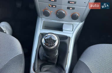 Универсал Opel Astra 2009 в 