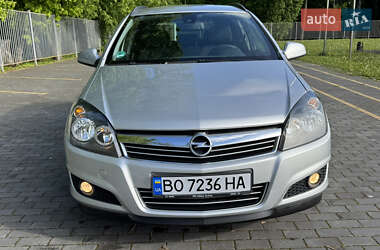 Универсал Opel Astra 2010 в Вишневце