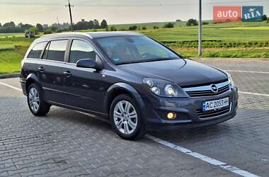 Универсал Opel Astra 2009 в Локачах