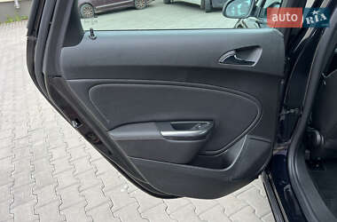 Хэтчбек Opel Astra 2010 в 