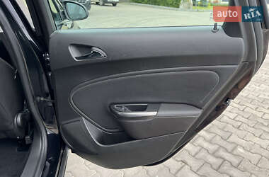 Хэтчбек Opel Astra 2010 в 