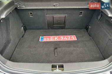 Хэтчбек Opel Astra 2010 в 
