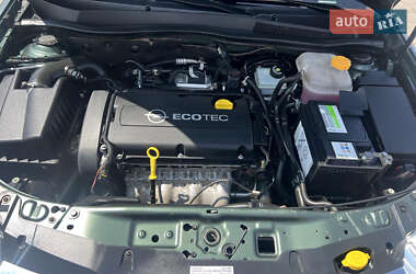 Универсал Opel Astra 2010 в 