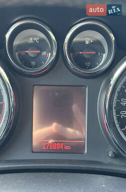 Универсал Opel Astra 2012 в 