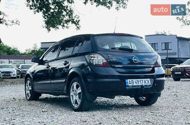Хэтчбек Opel Astra 2006 в 