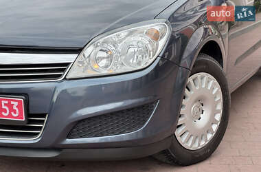 Універсал Opel Astra 2009 в 