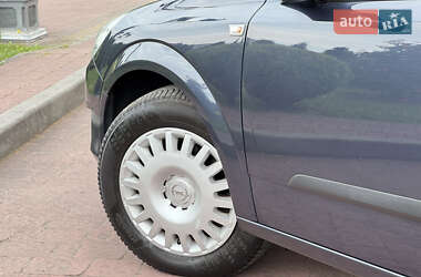 Універсал Opel Astra 2009 в 
