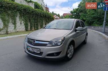 Хетчбек Opel Astra 2011 в Києві