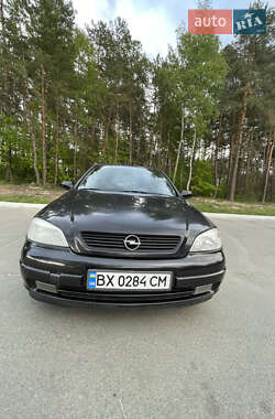 Седан Opel Astra 2006 в 