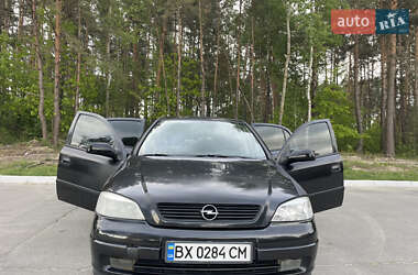 Седан Opel Astra 2006 в 