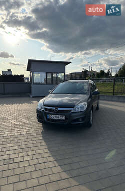 Універсал Opel Astra 2009 в Тернополі