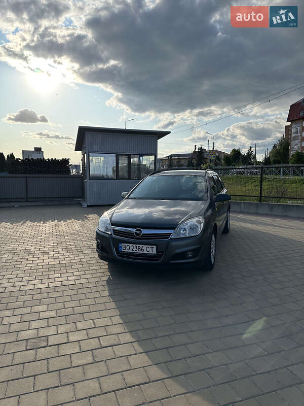 Универсал Opel Astra 2009 в 