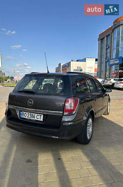 Универсал Opel Astra 2009 в 