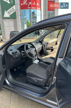 Универсал Opel Astra 2009 в 