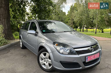 Универсал Opel Astra 2005 в 