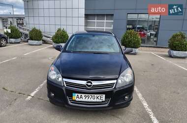 Хэтчбек Opel Astra 2010 в Киеве