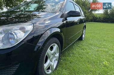 Универсал Opel Astra 2008 в 