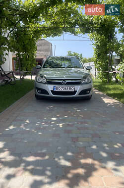 Универсал Opel Astra 2005 в Копычинце