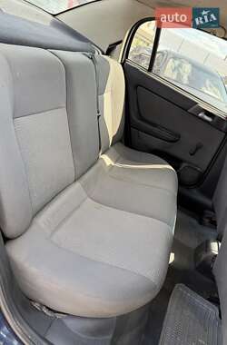Седан Opel Astra 2006 в 