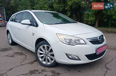 Універсал Opel Astra 2012 в Стрию