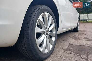 Универсал Opel Astra 2012 в Стрые