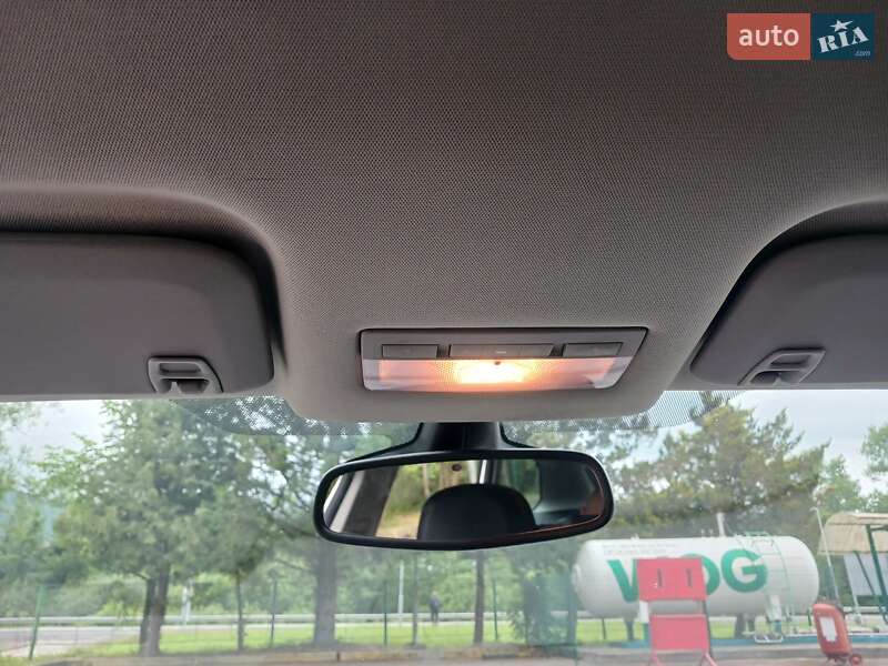 Универсал Opel Astra 2012 в Стрые