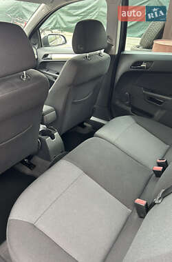 Универсал Opel Astra 2007 в 