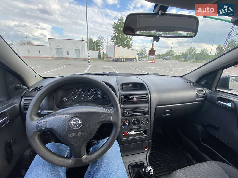 Седан Opel Astra 2007 в Киеве