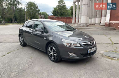 Хэтчбек Opel Astra 2011 в Кривом Роге