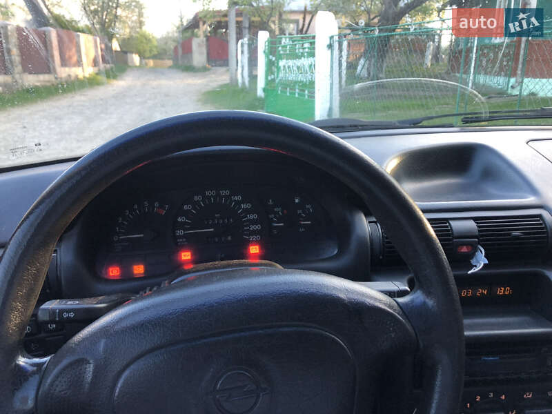 Хэтчбек Opel Astra 1997 в Добротове фото 8 Хэтчбек Opel Astra 1997 в Добротове