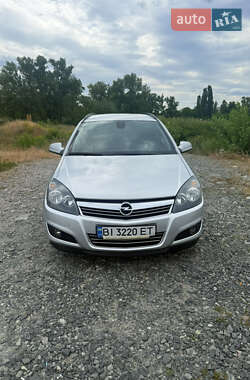Универсал Opel Astra 2010 в Кременчуге